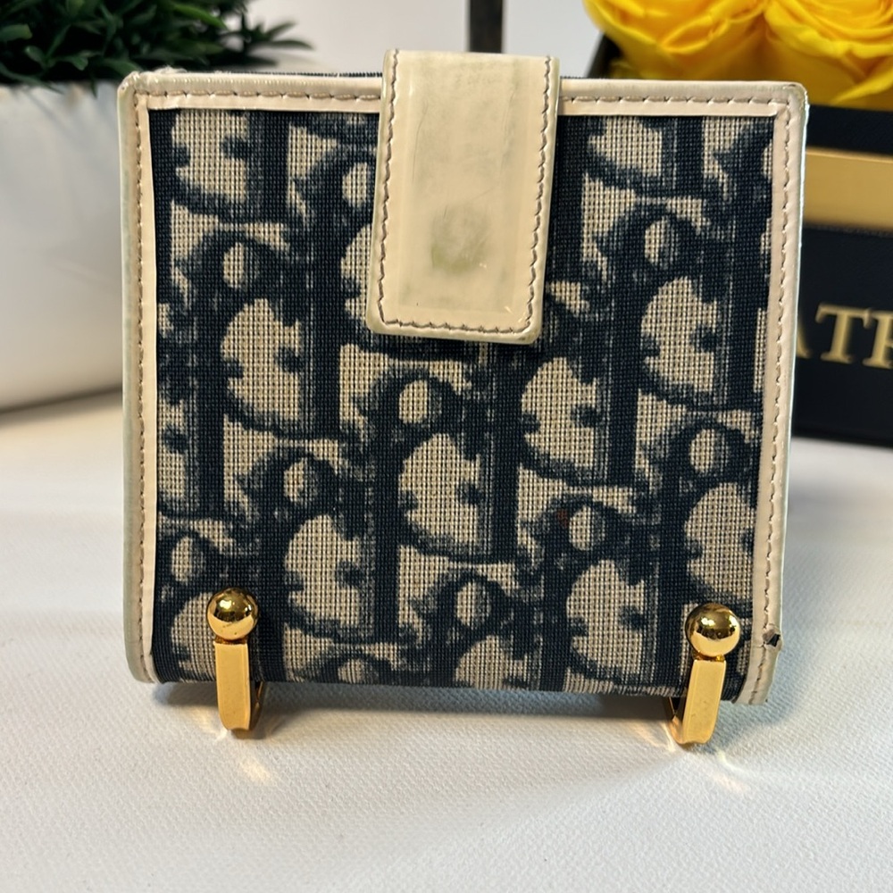 Dior Compact Wallet - Blue & Wht includes authenticity card. - Picture 2 of 16